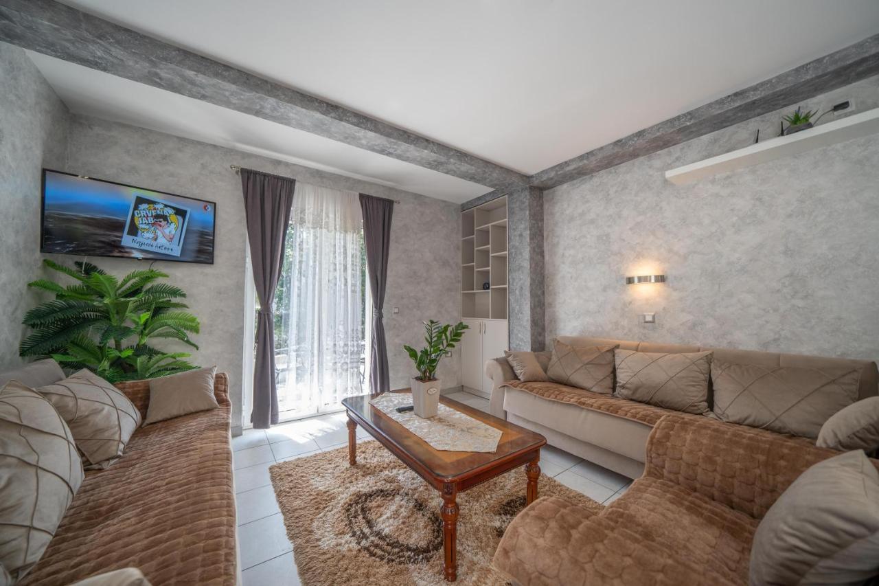 Apartman Anja Risan Buitenkant foto